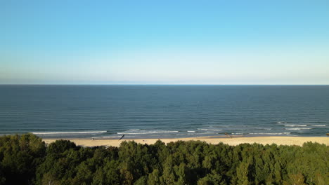 Atemberaubende-Luftaufnahme-Der-Ostsee