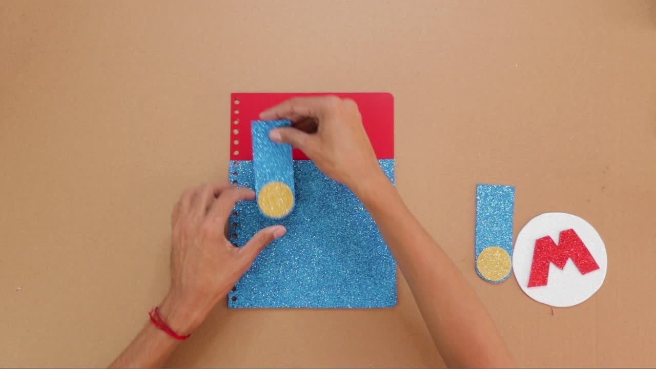 crear la primera página de un cuaderno hecho a mano, artes y artesanías de papel