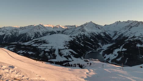 White-quiet-snow-mountain-slopes-of-the-Koenigsleiten-Ski-Resort-in-Austria