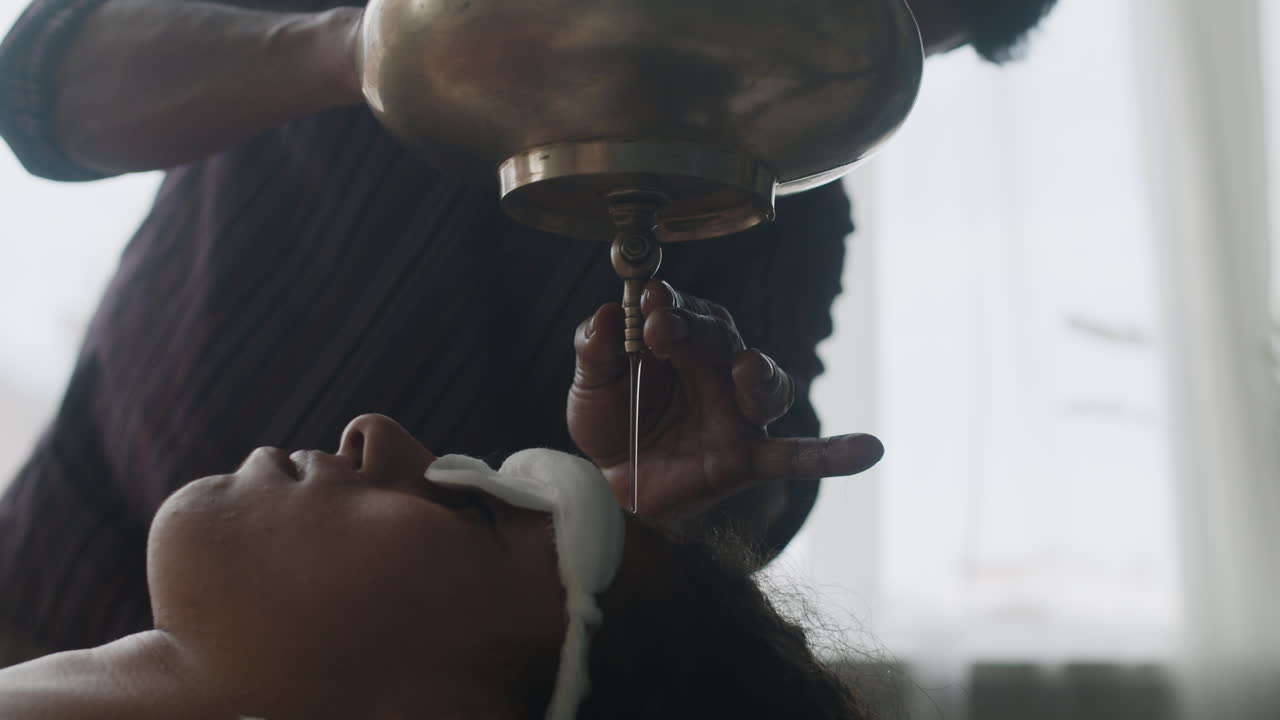 Ayurvedic Shirodhara Treatment