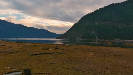 Mountains,-Water-and-Trees-in-Howe-Sound