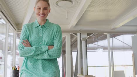 Young-woman-working-in-a-creative-office