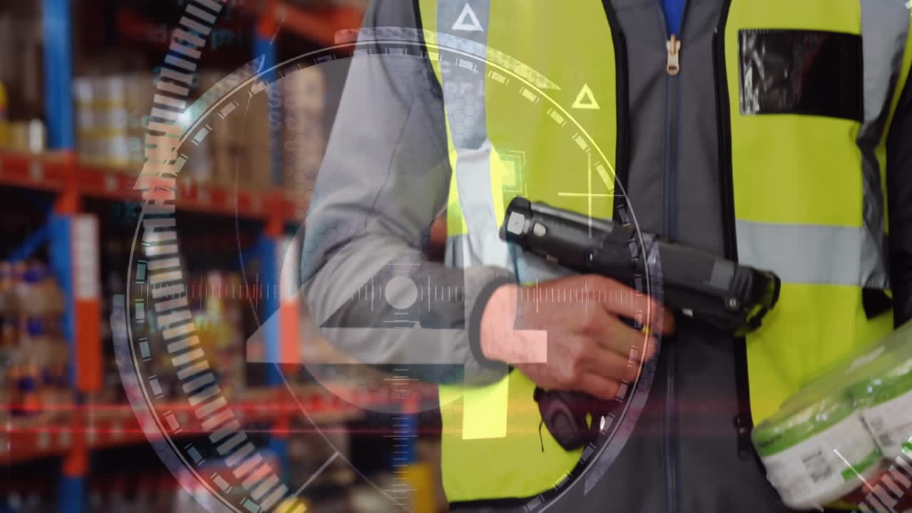 animación de escaneo de alcance sobre el hombre que trabaja en el almacén