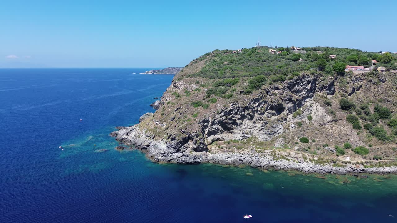 In the maritime shore in the most beautiful ocean i can't talk