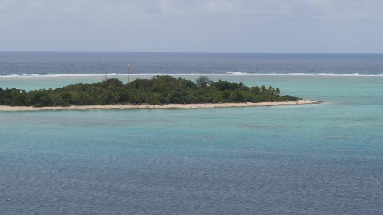 Isola del Mistero, Vanuatu, Piccola Isola Disabitata
