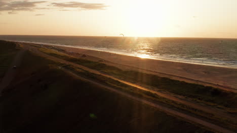 Der-Strand-Von-Domburg-Während-Eines-Sommersonnenuntergangs