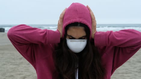 retrato de niña triste deprimida con ansiedad