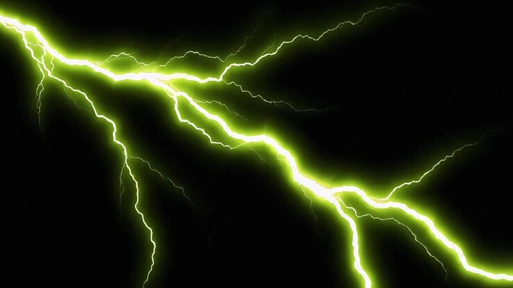Fulmine verde brillante su sfondo nero