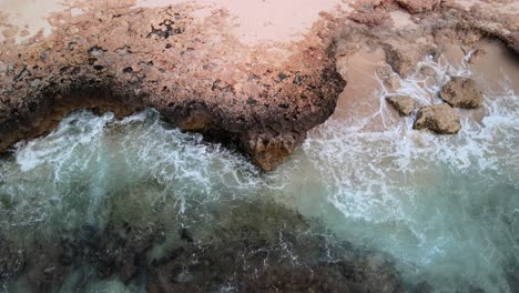 The-rocky-shorelines-of-Cape-Range-National-Park-in-Western-Australia