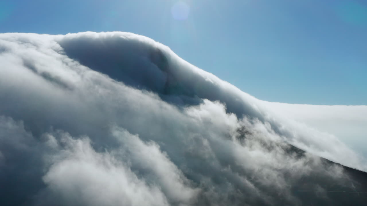 Clouds covering a mountain in Cape Town