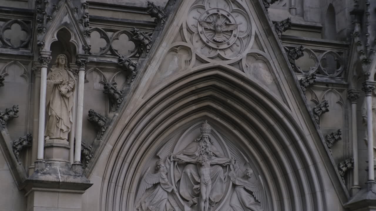 고 양식 의 대성당 의 건축적 세부 사항