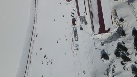 Blick-Von-Oben-Auf-Das-Skigebiet