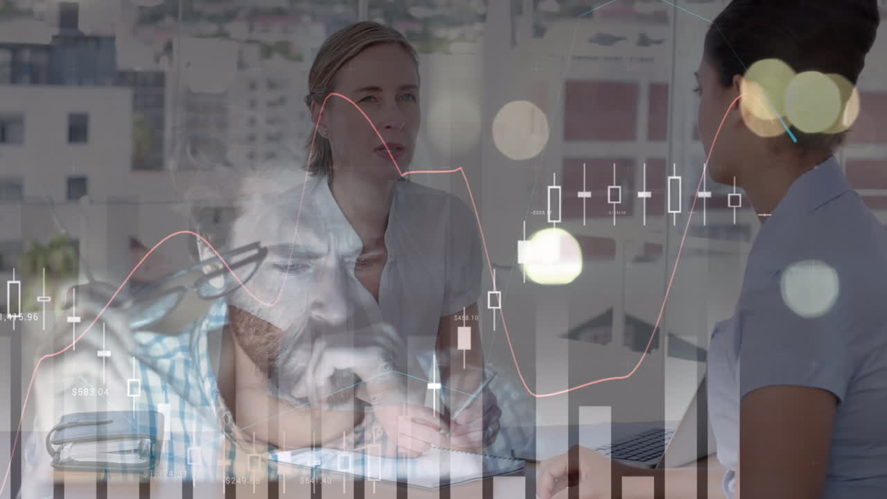 анимация статистики и обработки финансовых данных над деловыми людьми в встрече