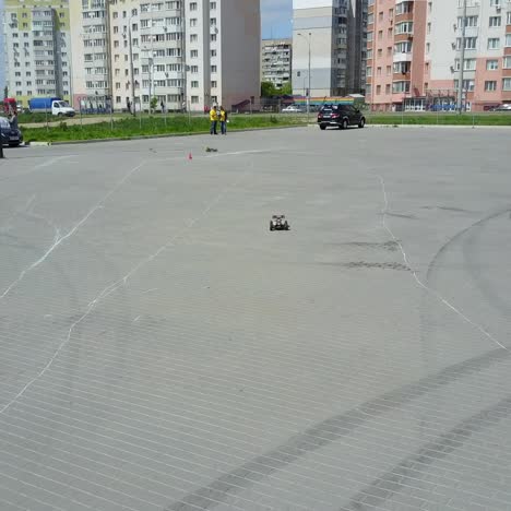 carrera de rally de coches modelo rc