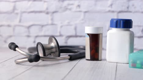 suministros médicos y medicamentos