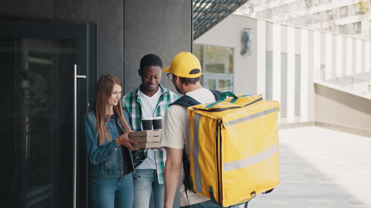 Food Delivery to Customers