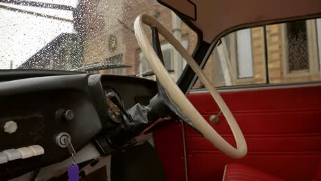 Esta-Toma-Muestra-El-Interior-De-Un-Trabant-600