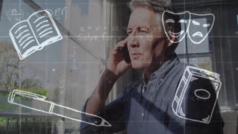 animación de ecuaciones matemáticas e iconos escolares sobre hombre caucásico hablando en teléfono inteligente