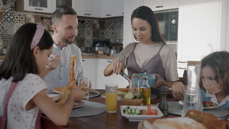 cena en familia