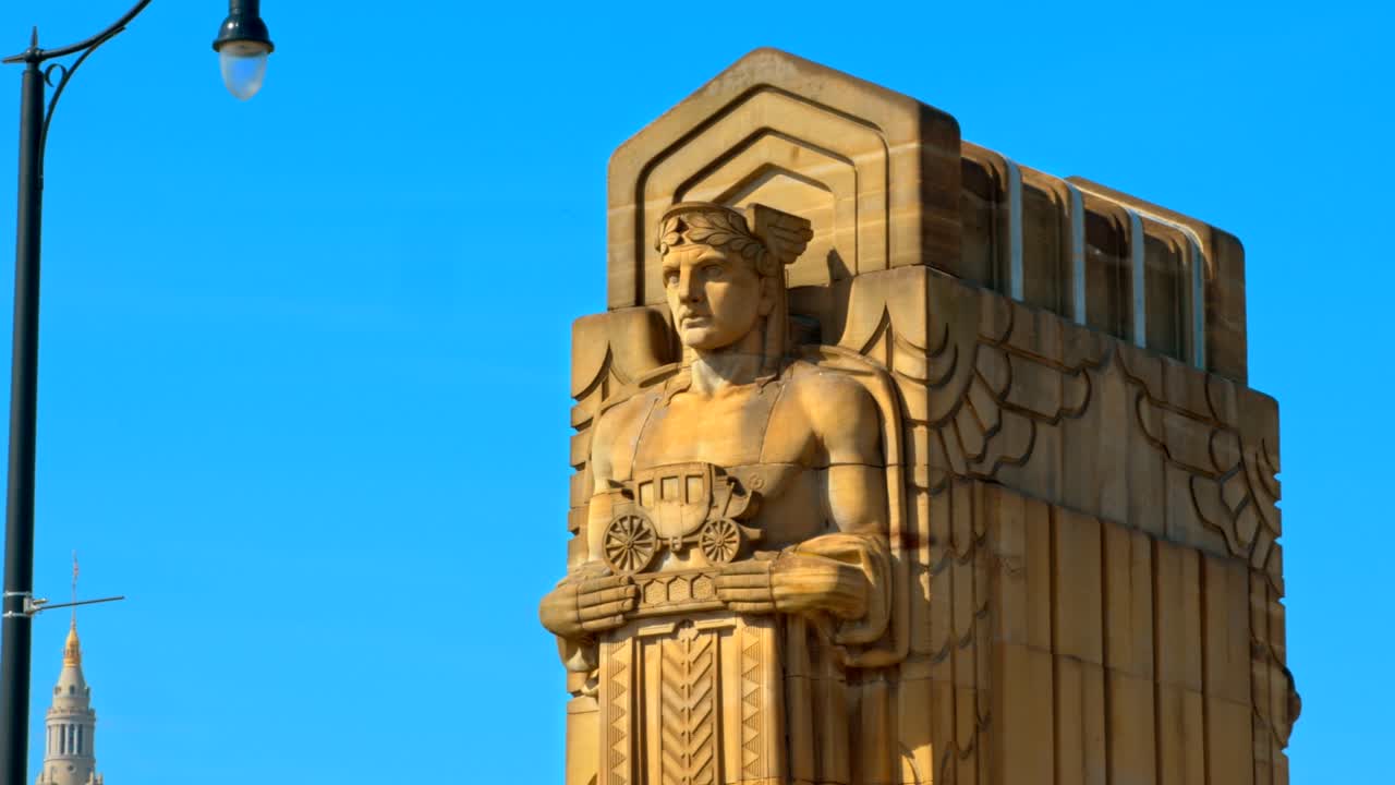 страж дорожного движения в кливленде, штат огайо.