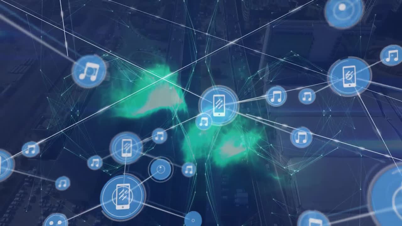 animación de una red de iconos de música y medios azules que transmiten datos sobre la ciudad y las luces brillantes