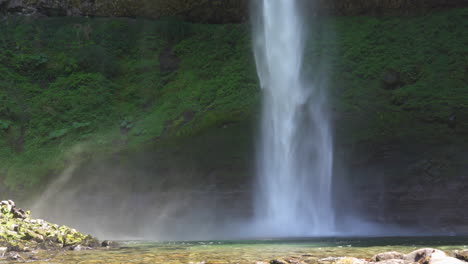 cascada de santa ana en la patagonia argentina