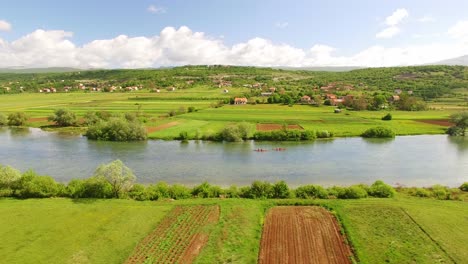 Una-Hermosa-Vista-Del-Río-Tranquilo