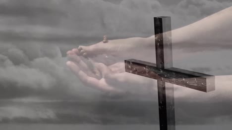 animación de una mujer caucásica orando con un rosario sobre la cruz y las nubes