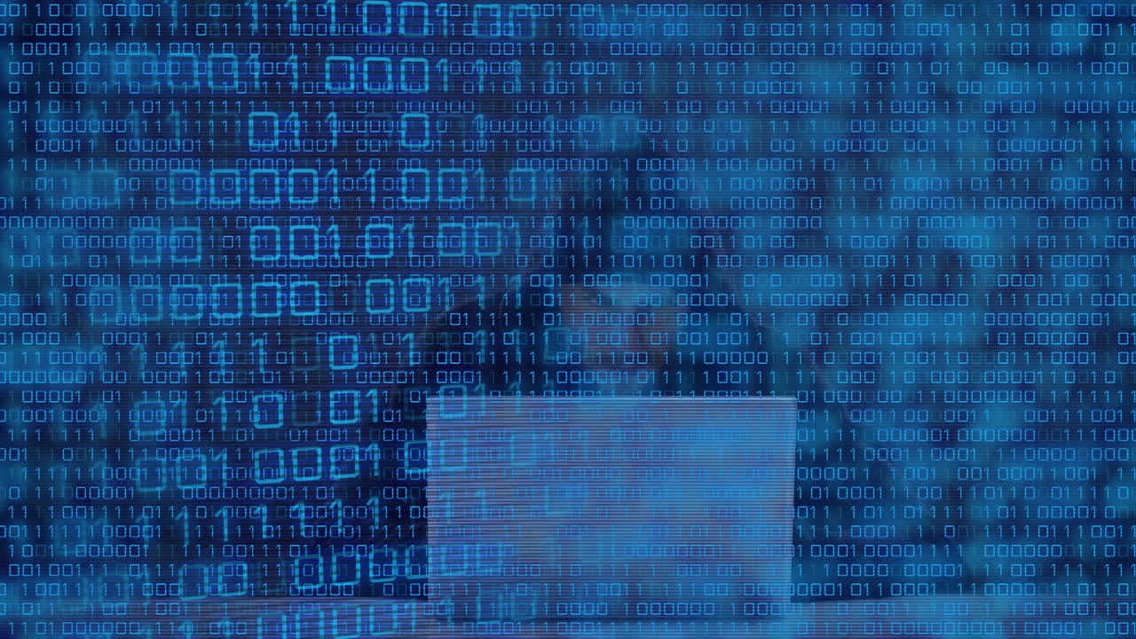 animación del procesamiento de datos sobre un hacker caucásico usando una computadora portátil