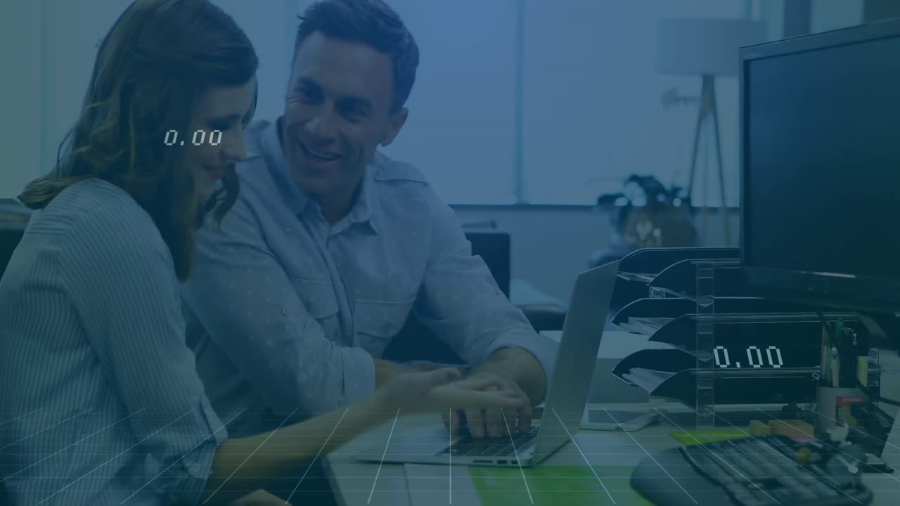 animación del procesamiento de datos financieros sobre diversas personas de negocios en la oficina