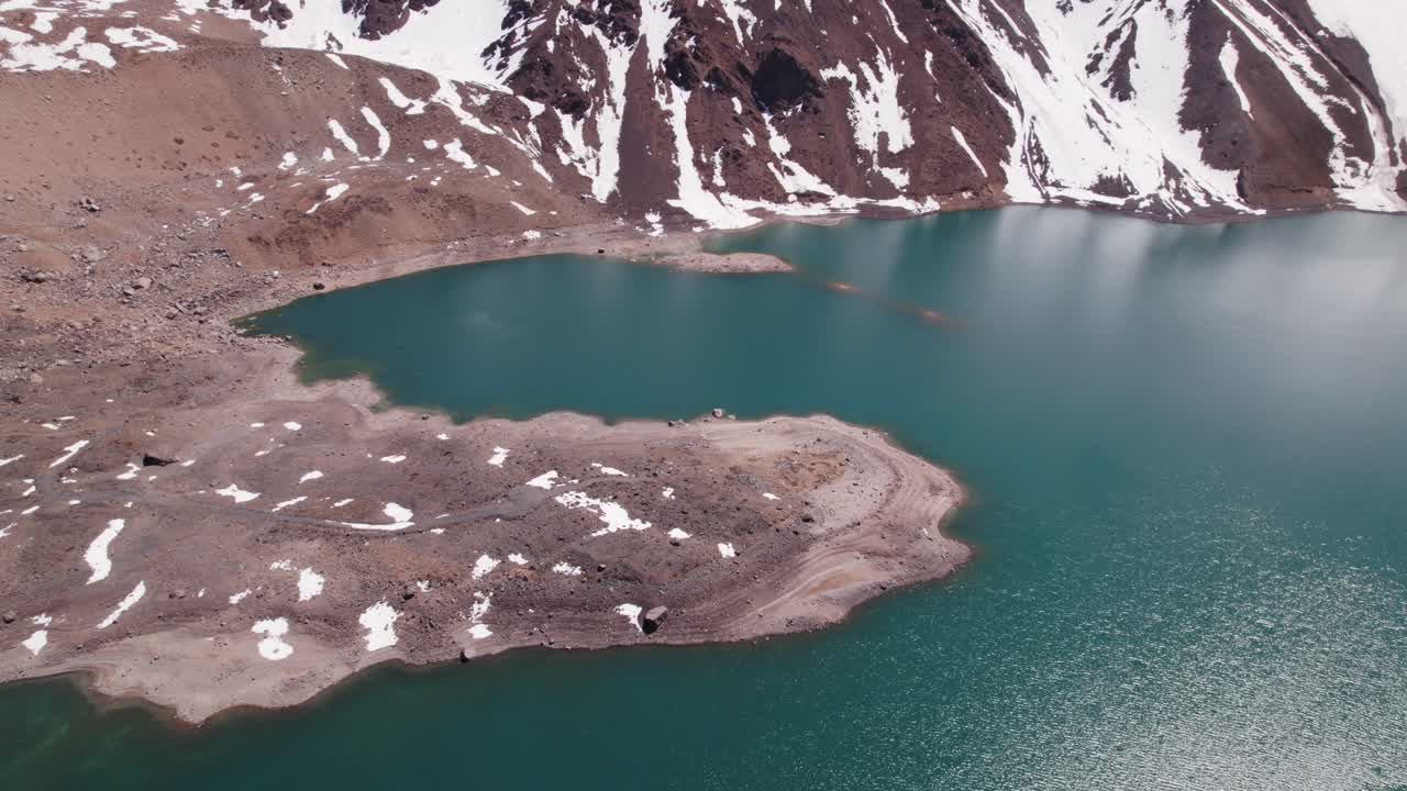 embalse turístico el yeso en san jose de maipo de chile