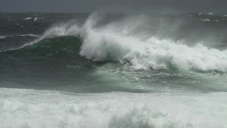 powerful waves at sea