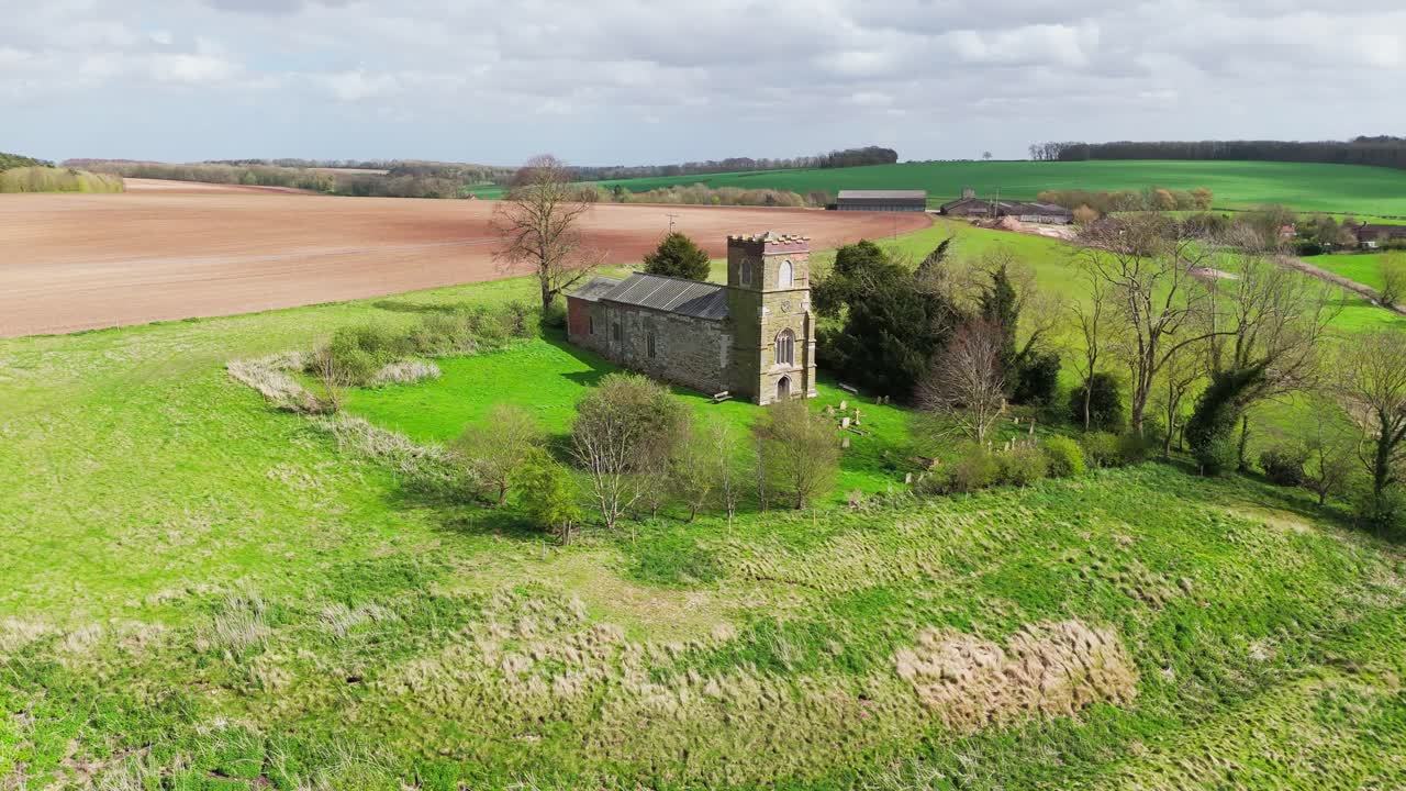 영국 링컨셔의 작은 마을인 버웰 (burwell) 의 드론 영상입니다.