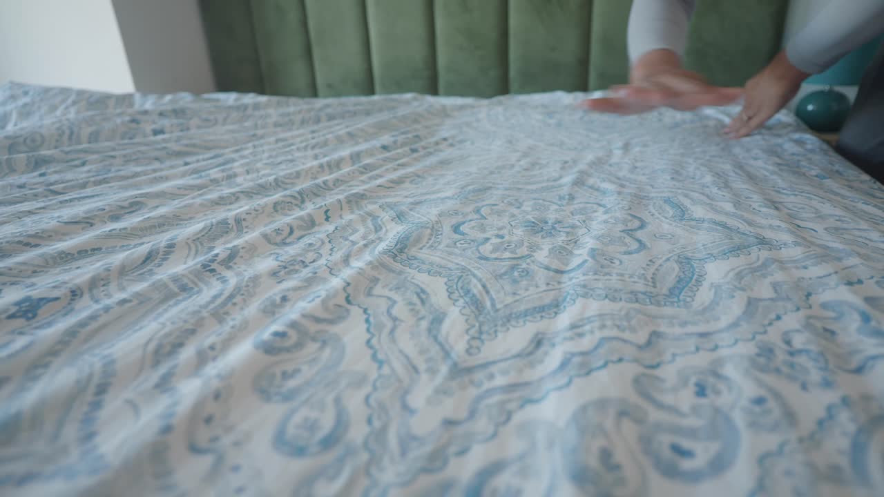 침대를 짓는 것