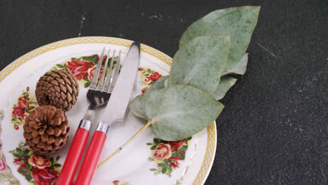 Various-cutlery-on-table-4k