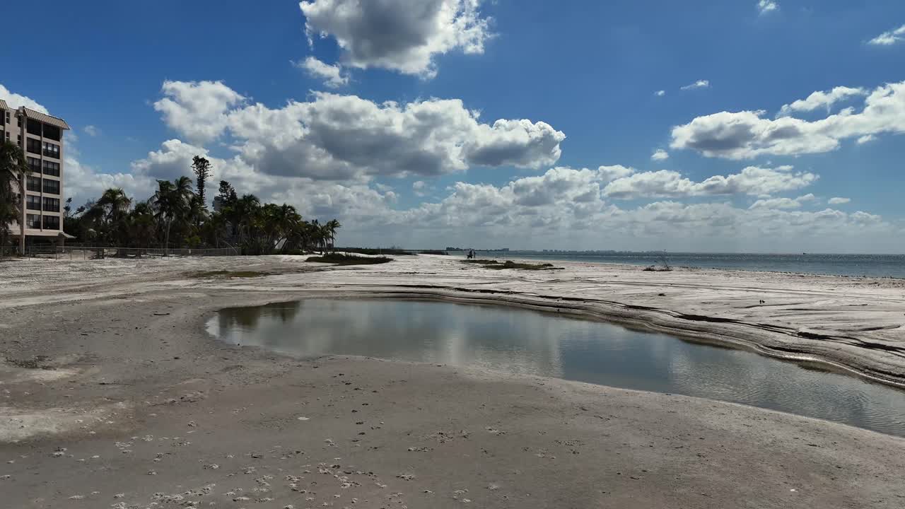 vista del avión no tripulado de la playa de ft. myers