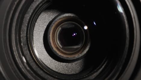 close-up of lens lens, illuminated by a thin beam of light