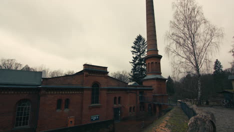 Instalación-De-Suministro-De-Agua-Del-Siglo-XIX-Naturschutzzentrum-Ökowerk-En-Berlín