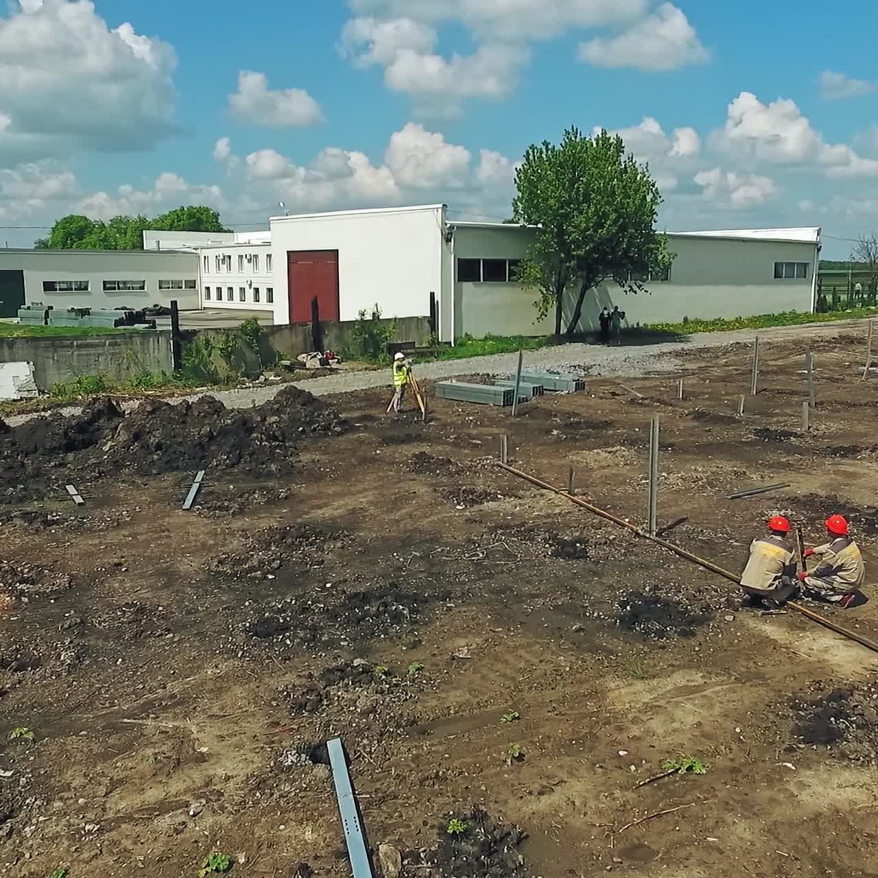 trabajadores en el sitio de construcción