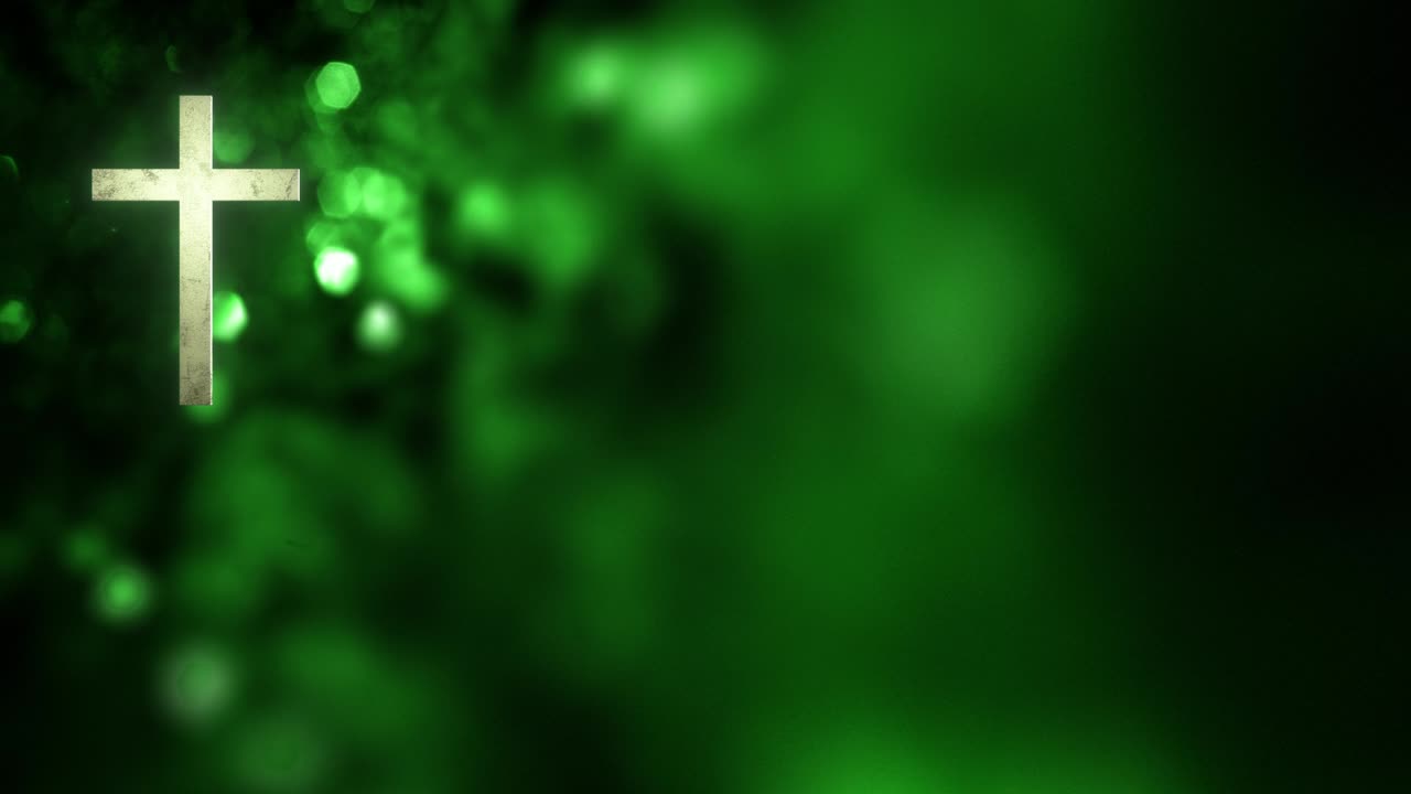 로맨 기독교 십자가가 수평으로 여있는 성례 녹색 보케 반이는 배경