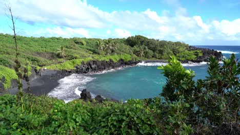 hawaii overlook of ocean