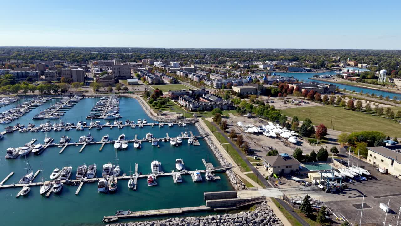 위스콘신주 케노샤에 있는 마리나의 항공 파노라마