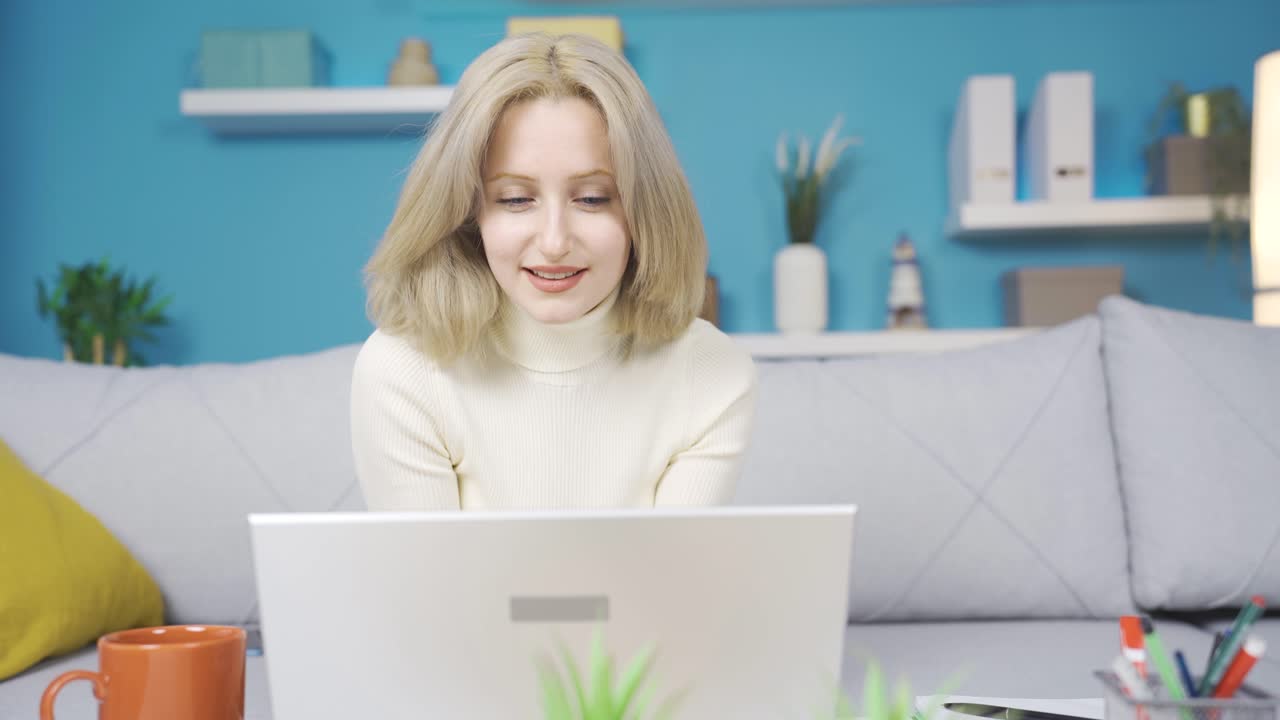 홈 오피스에서 프리랜서 사업가입니다.