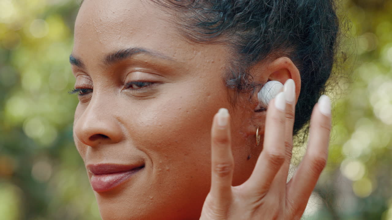 podcast, radio y transmisión con happy black