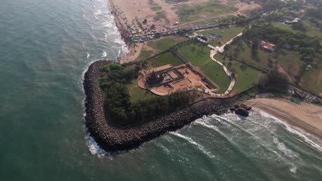 Imágenes-Aéreas-De-Drones-Del-Templo-Costero-En-Chennai,-India