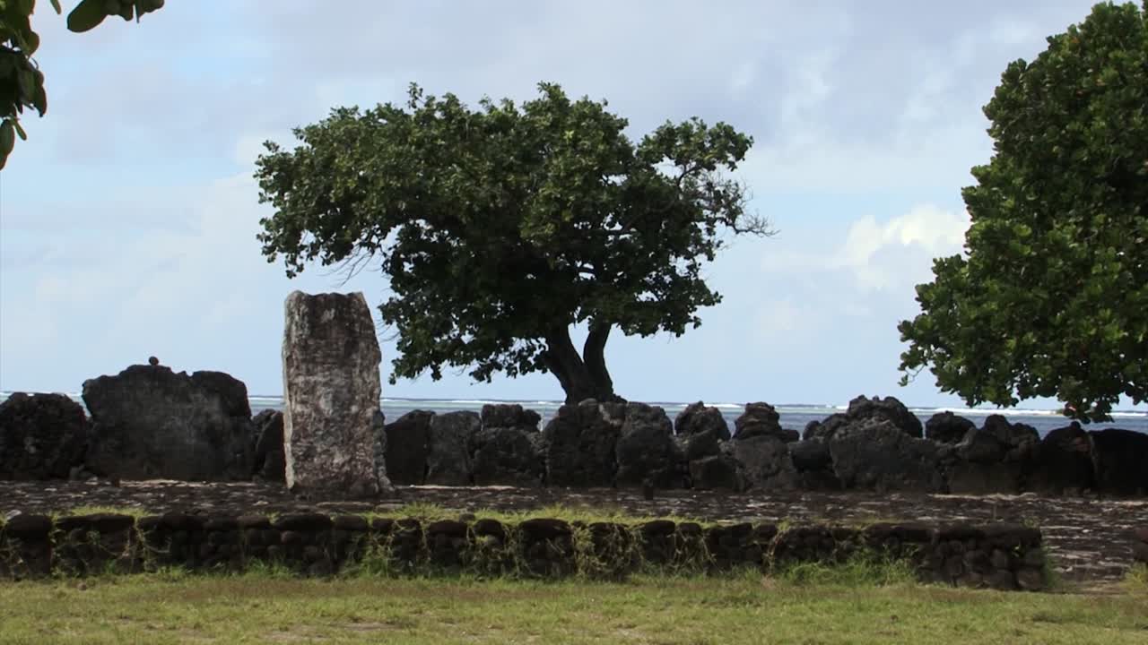 santuario taputapuatea marae, raiatea, islas de la sociedad, polinesia francesa