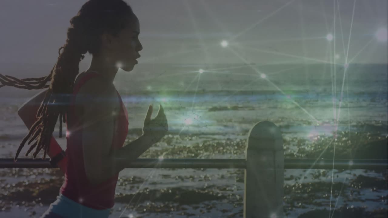 animación de la red de conexiones con puntos de luz sobre la mujer afroamericana corriendo