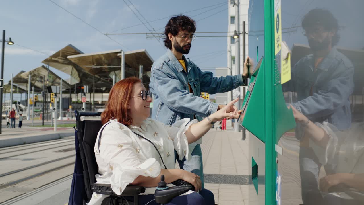 Accessible public transportation with assistance for wheelchair users
