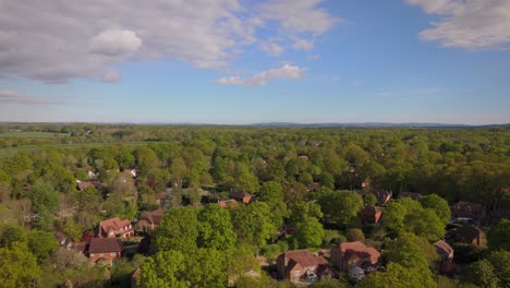 Toma-De-Drone-De-La-Campiña-Inglesa-De-Surrey.