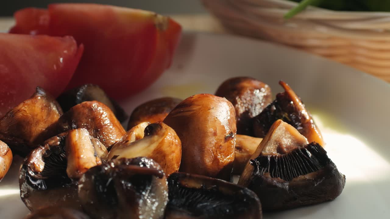 Roasted Mushrooms and Tomatoes